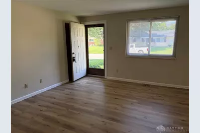 6537 Highbury Road, Huber Heights, OH 45424 - Photo 4