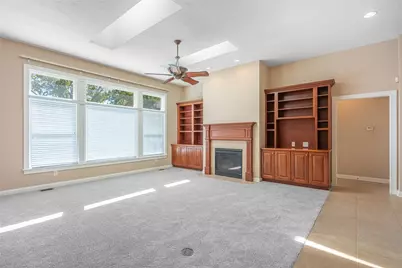 90 S Pond Court, Springboro, OH 45066 - Photo 2