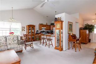 6746 Grovebelle Dr, Huber Heights, OH 45424 - Photo 6