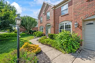 2137 Carloway Ct, Miami Township, OH 45342 - Photo 8