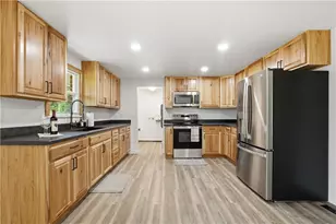 4877 Fishburg Rd, Huber Heights, OH 45424 - Photo 16