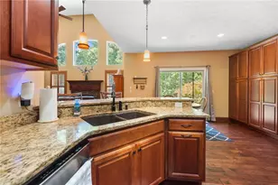 10927 Cold Spring Dr, Washington Twp, OH 45458 - Photo 18