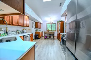 6700 Willow Creek Dr, Huber Heights, OH 45424 - Photo 8