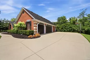 9221 Sycamore Springs Ct, Washington Twp, OH 45458 - Photo 96
