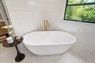 9221 Sycamore Springs Ct, Washington Twp, OH 45458 - Photo 58