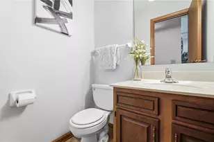 7845 Betsy Ross Cir, Washington Twp, OH 45459 - Photo 8