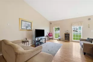 10183 Keithshire Ct, Miami Township, OH 45342 - Photo 2