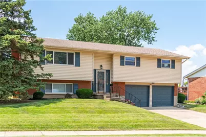 827 Moon Court, Miamisburg, OH 45342 - Photo 2