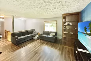 4460 E Mohave Dr, Dayton, OH 45431 - Photo 2