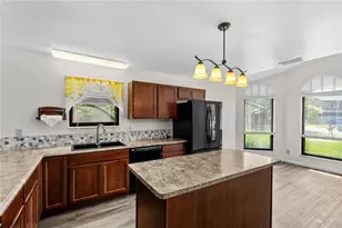 8477 Doe Run Pl, Huber Heights, OH 45424 - Photo 14