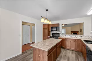 8477 Doe Run Pl, Huber Heights, OH 45424 - Photo 10