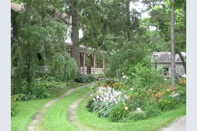 8620 W 3 Rd Street, New Lebanon, OH 45345 - Photo 2