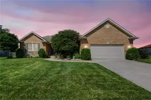 932 Shaftsbury Rd, Troy, OH 45373 - Photo 1