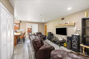 4098 Meadowsweet Dr, Riverside, OH 45424 - Photo 6
