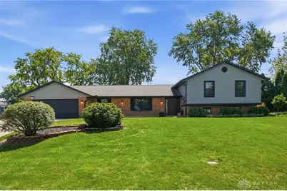 3695 Meadowcourt Drive, Beavercreek, OH 45431 - Photo 2