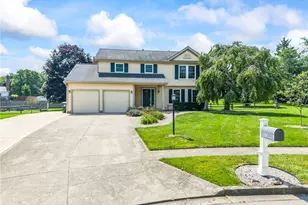 720 Woodspring Ct, Beavercreek, OH 45430 - Photo 4