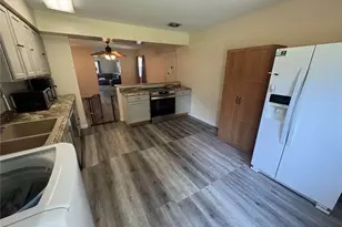 421 Merrymaid Dr, Englewood, OH 45322 - Photo 8