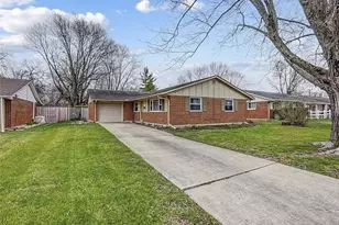 421 Merrymaid Dr, Englewood, OH 45322 - Photo 2