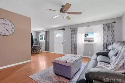 524 Carolyn Drive, Miamisburg, OH 45342 - Photo 6