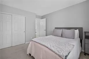 9128 Glenridge Blvd, Clearcreek Twp, OH 45458 - Photo 16