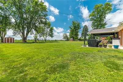 180 Floral Acres Drive, Tipp City, OH 45371 - Photo 22