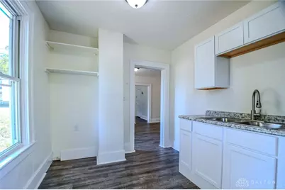 828 E Main Street, Springfield, OH 45503 - Photo 22