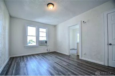 828 E Main Street, Springfield, OH 45503 - Photo 10
