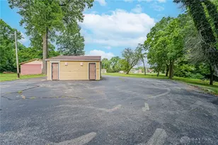 220 W Siebenthaler Ave, Dayton, OH 45405 - Photo 58