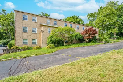 220 W Siebenthaler Avenue, Dayton, OH 45405 - Photo 4