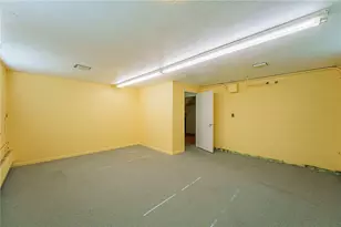 220 W Siebenthaler Ave, Dayton, OH 45405 - Photo 22