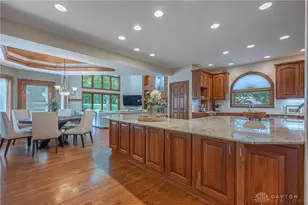 1724 W Rahn Rd, Washington Twp, OH 45459 - Photo 30
