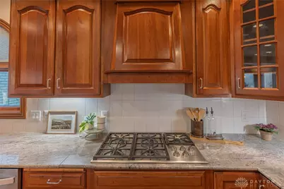1724 W Rahn Road, Washington Twp, OH 45459 - Photo 34