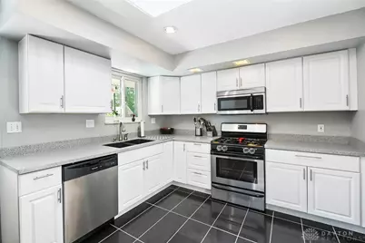 2500 Symphony Way, Dayton, OH 45449 - Photo 8