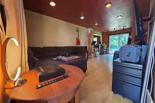 3901 Gary Ct, Cincinnati, OH 45248 - Photo 2