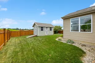 1845 Hunters Ridge Dr, Troy, OH 45373 - Photo 44