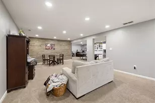 1845 Hunters Ridge Dr, Troy, OH 45373 - Photo 30