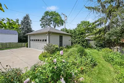 327 East Drive, Oakwood, OH 45419 - Photo 36