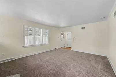 327 East Drive, Oakwood, OH 45419 - Photo 8