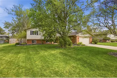 1315 Seminary View Drive, Centerville, OH 45458 - Photo 2