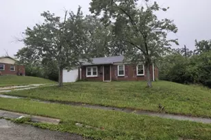 1425 Swinger Dr, Dayton, OH 45417 - Photo 2
