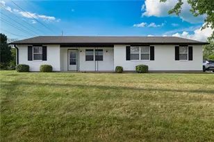 2 E Northwood Dr, Lebanon, OH 45036 - Photo 1