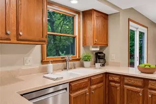 2205 Ivy Crest Dr, Bellbrook, OH 45305 - Photo 8