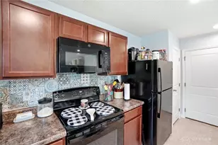 310 Golden Gate Ave, Springfield Twp, OH 45505 - Photo 14