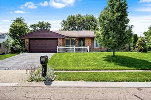 240 Orchard Hill Dr, West Carrollton, OH 45449 - Photo 4
