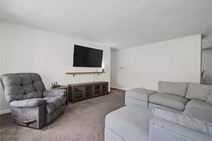 7481 Mohawk Trail Rd, Miami Township, OH 45459 - Photo 8