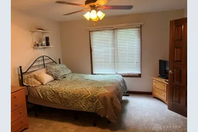 2045 Canterbury Court, Troy, OH 45373 - Photo 14