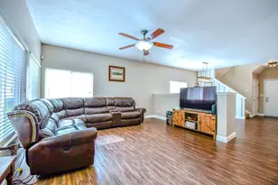 10278 Peacock Ln, Miami Township, OH 45342 - Photo 6