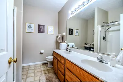 10278 Peacock Lane, Miami Township, OH 45342 - Photo 14