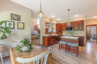1860 Weathered Wood Trail, Centerville, OH 45459 - Photo 8