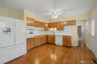 2716 Ridgeville Ct, Kettering, OH 45440 - Photo 12